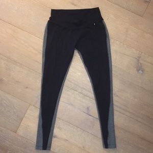 New Monrow Athletic/ Yoga Pants Small